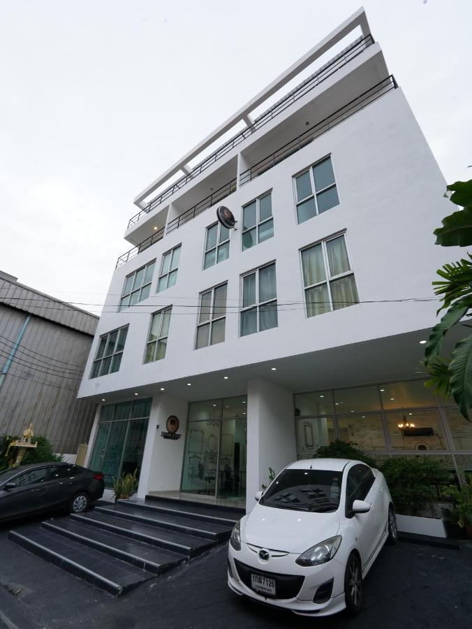 Roomquest Bangkok Sukhumvit 50 Luaran gambar