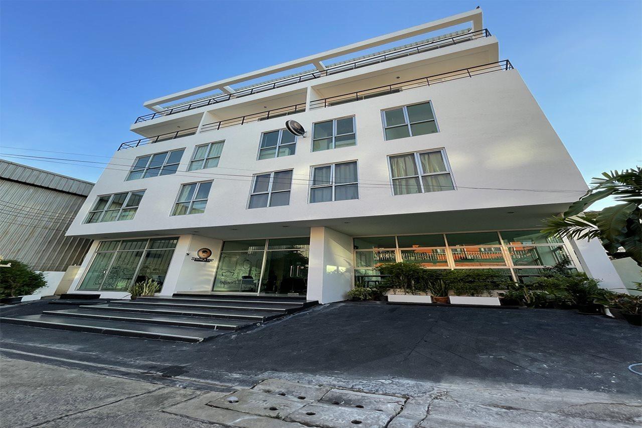 Roomquest Bangkok Sukhumvit 50 Luaran gambar