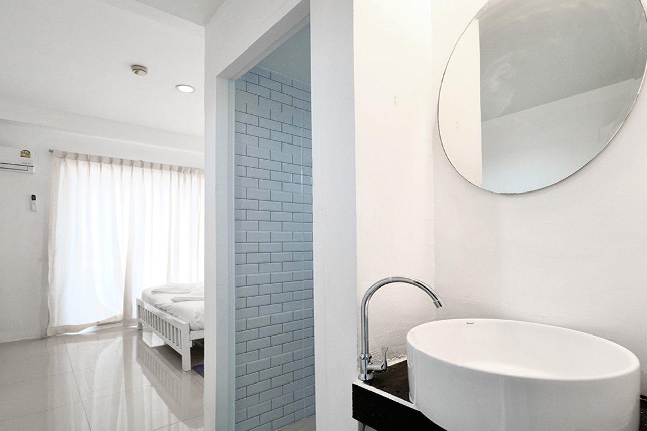 Roomquest Bangkok Sukhumvit 50 Luaran gambar